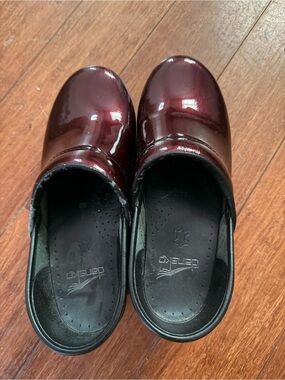 Dansko Burgundy Patent Clog Mules